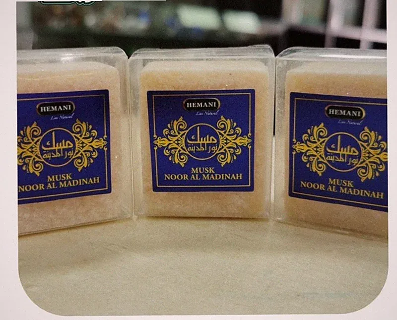 Hemani White Musk Solid Perfume – مكعب مسك أبيض نور المدينة من هيماني بثبات طويل