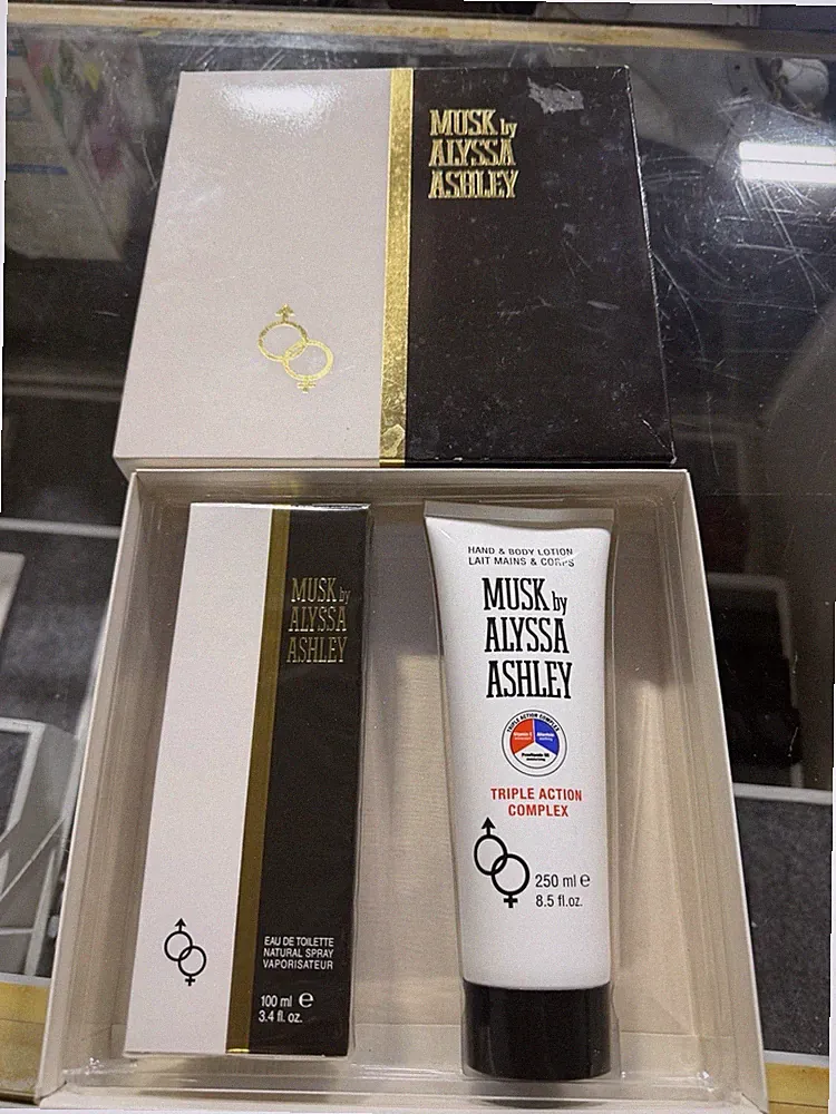 Musk By Alyssa Ashley Gift Set Perfume & Lotion NIB