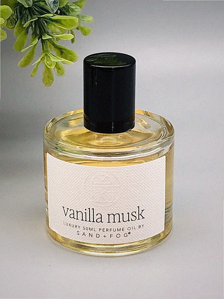 Sand + Fog Vanilla Musk Luxury Perfume Oil Rollerball 1.7 New Without Box